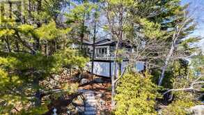 29 BEACHGROVE ISLAND 33LM | Gravenhurst Ontario | Slide Image Five