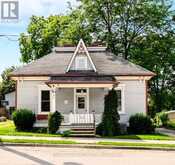 32 RATTENBURY STREET W | Clinton Ontario | Slide Image One