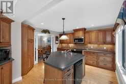 27 ROSEWOOD AVENUE | Midhurst Ontario | Slide Image Eight