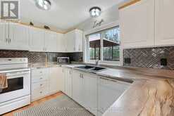 1157 BETWEEN LAKES TRAIL | Minden Hills Ontario | Slide Image Twelve