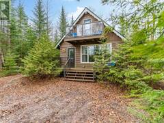 2041 GLAMOR LAKE ROAD Highlands East Ontario, K0M 1R0