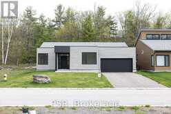 43 MUSKOKA BAY BOULEVARD | Gravenhurst Ontario | Slide Image One
