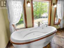 6646 1040LITTLEBEAUSOLEIL ISLAND | Honey Harbour Ontario | Slide Image Twenty-four