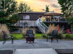 83 OLD MOSLEY STREET Wasaga Beach Ontario, L9Z 2J5