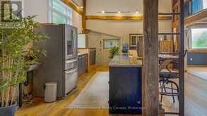 121 OLD HIGHWAY 26 | Meaford Ontario | Slide Image Eight