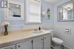 13 CENTRE STREET | Penetanguishene Ontario | Slide Image Twelve