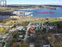 13 CENTRE STREET | Penetanguishene Ontario | Slide Image Thirty-three