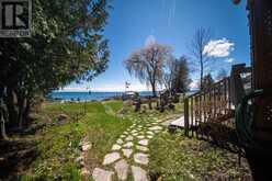 117 KIOWANA BEACH ROAD | Meaford Ontario | Slide Image Forty-four