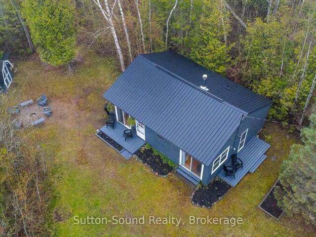 516 BRUCE ROAD 13 ROAD Southampton Ontario, N0H 2L0 - 2 Bedrooms Home For Sale