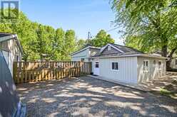 550 PINEDALE ROAD | Gravenhurst Ontario | Slide Image Two