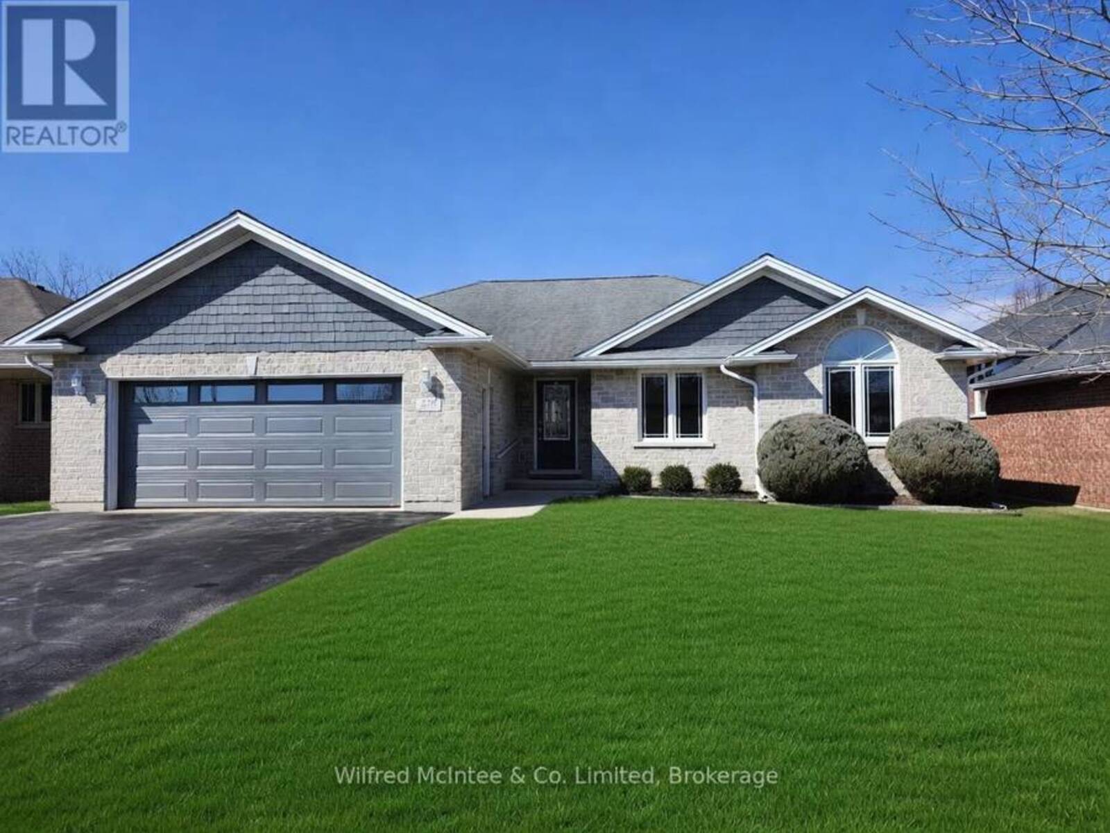 230 4TH STREET CRESCENT, Hanover, Ontario N4N 3S2