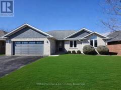 230 4TH STREET CRESCENT Hanover Ontario, N4N 3S2