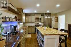 238 MCCREA DRIVE | Stayner Ontario | Slide Image Eight