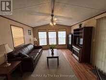 83 MADAWASKA TRAIL | Wasaga Beach Ontario | Slide Image Four