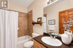 16 - 224 BLUESKI GEORGE CRESCENT | The Blue Mountains Ontario | Slide Image Thirty-one