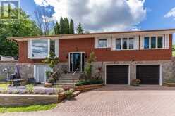 183 SANTAS VILLAGE ROAD | Bracebridge Ontario | Slide Image Three