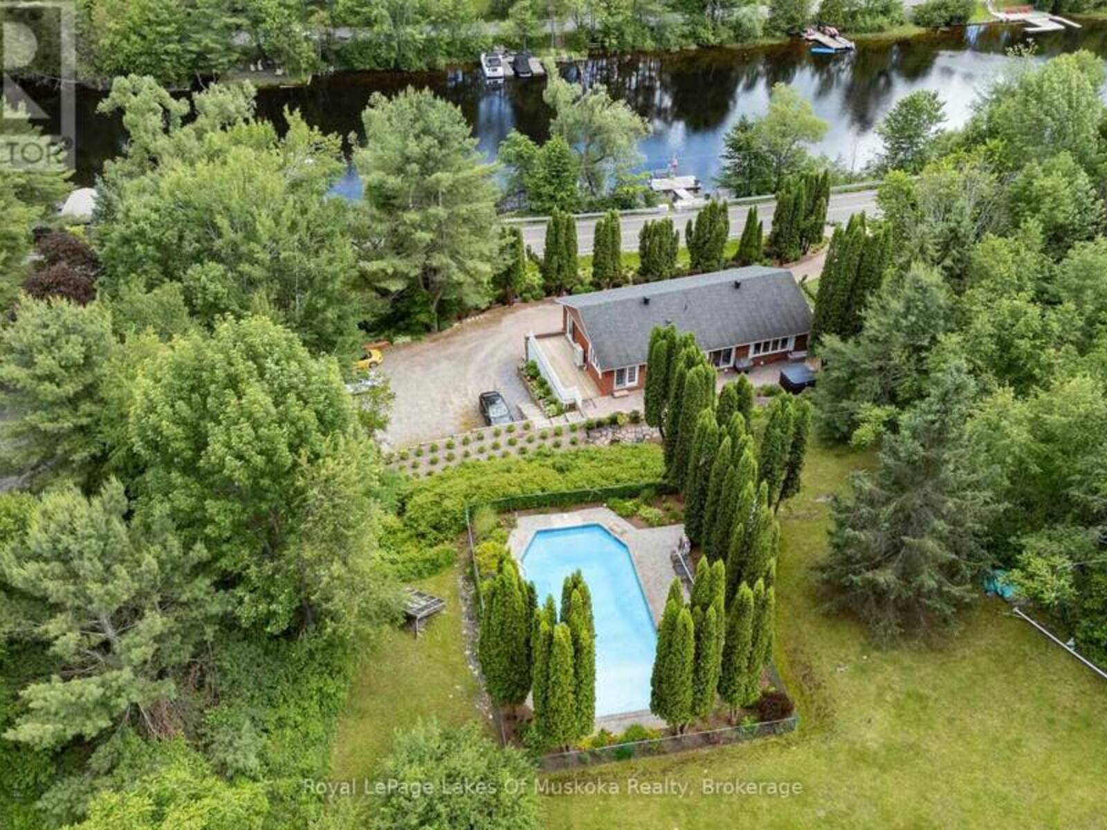 183 SANTAS VILLAGE ROAD, Bracebridge, Ontario P1L 1W8