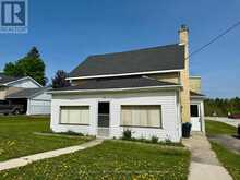 34 MCGIVERN STREET W | Walkerton Ontario | Slide Image Two