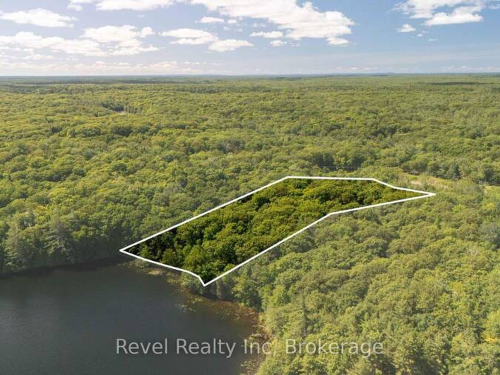 14 ZHAAWASHKWAA MIIKAN ROAD, Seguin, Ontario P2A 0B2
