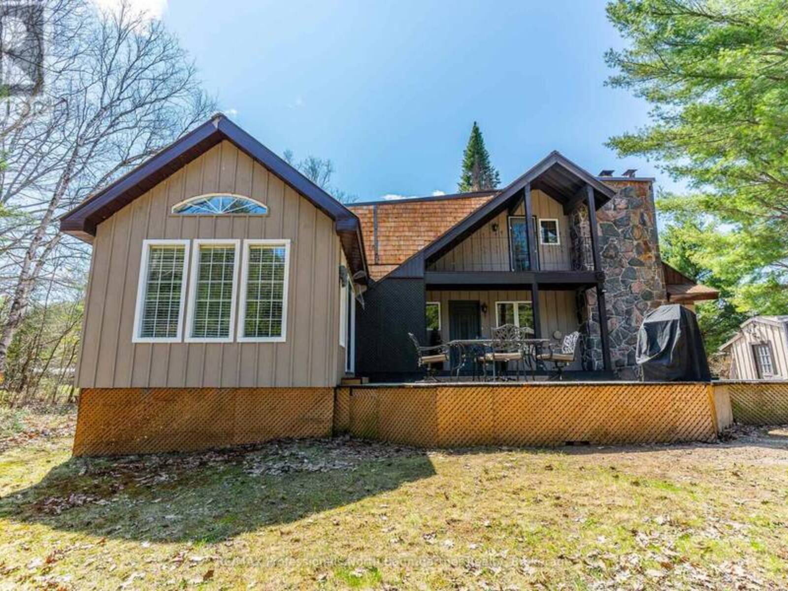 1065 CLOVERLEAF ROAD, Algonquin Highlands, Ontario K0M 1J2