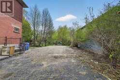 121 ELIZABETH STREET | Guelph Ontario | Slide Image Nine