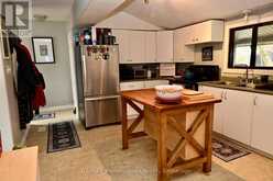 209 DILL Street | Bracebridge Ontario | Slide Image Ten