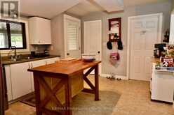 209 DILL Street | Bracebridge Ontario | Slide Image Thirteen