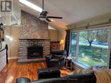 2 LESLIE DRIVE W | Bracebridge Ontario | Slide Image Twenty-nine
