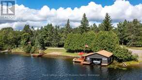 2 LESLIE DRIVE W | Bracebridge Ontario | Slide Image Four