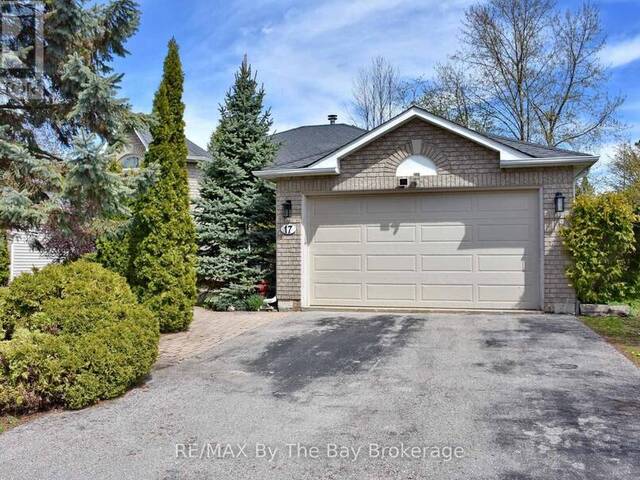 17 ACORN CRESCENT Wasaga Beach Ontario, L9Z 1L6 - 4 Bedrooms Home For Sale