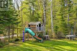 79 MAINHOOD ROAD | Huntsville Ontario | Slide Image Twelve