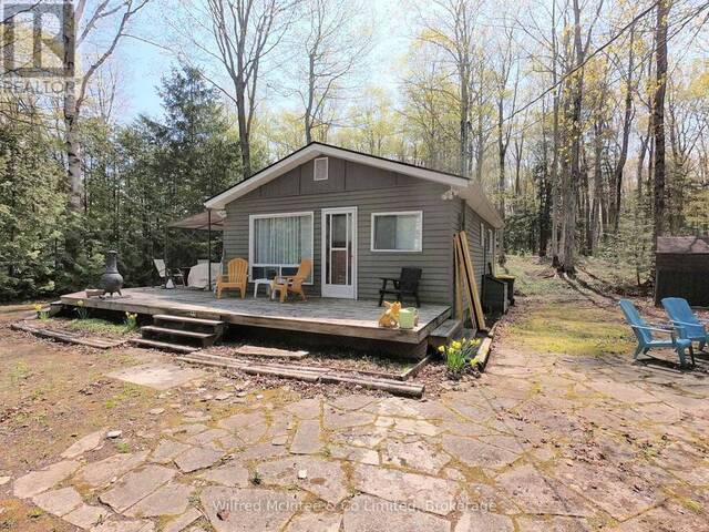 210 THOMPSON AVENUE Sauble Beach Ontario, N0H 2G0 - 2 Bedrooms Home For Sale