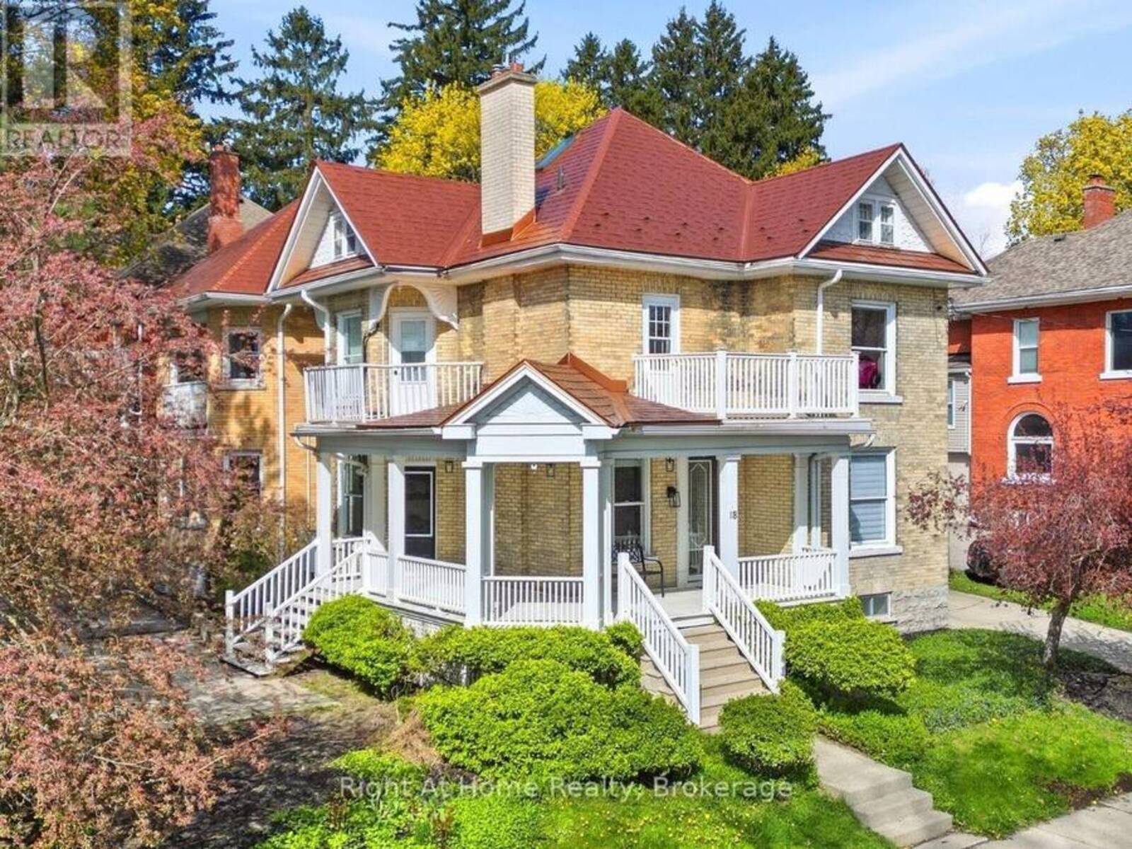 18 WATERLOO STREET N, Stratford, Ontario N5A 5H5