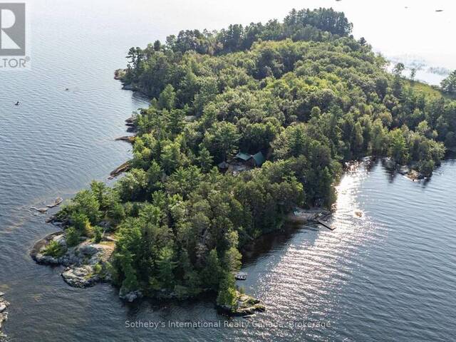 1 BRILL'S ISLAND North Bay Ontario, P0H 1H0 - 3 Bedrooms Waterfront Home For sale