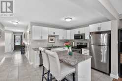 992 COOK DRIVE | Midland Ontario | Slide Image Nine