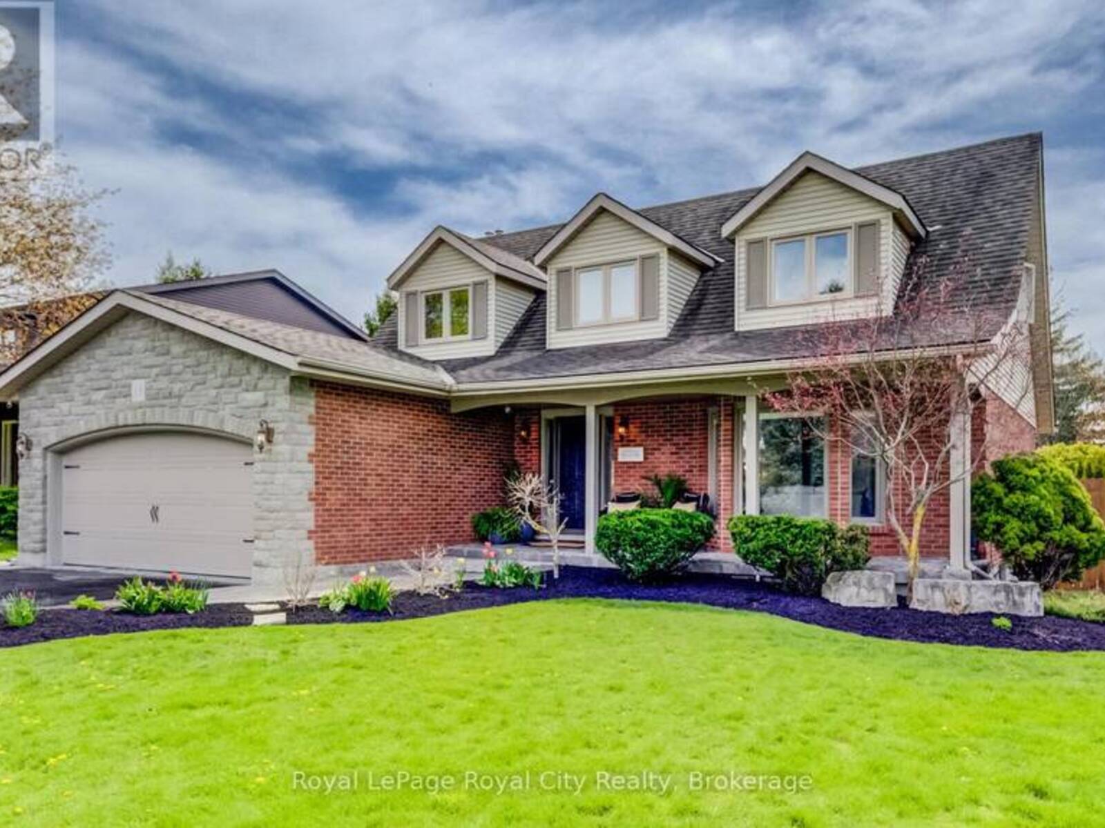 15 JOANN CRESCENT, Elora, Ontario N0B 1S0