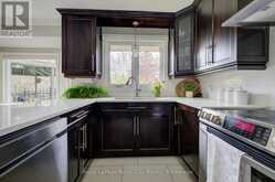 15 JOANN CRESCENT | Elora Ontario | Slide Image Eight