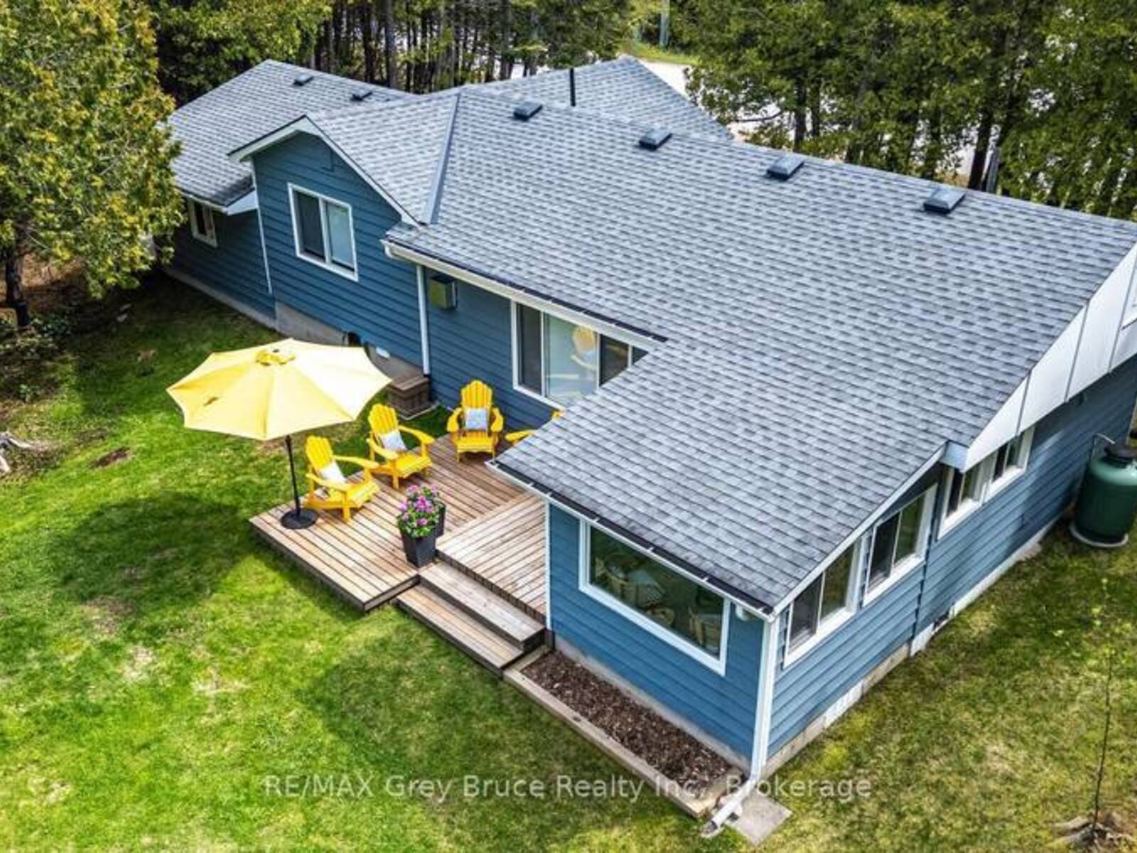 188 BAY STREET, Georgian Bluffs, Ontario N0H 2T0