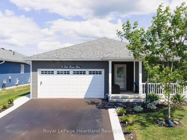 94 LAKE BREEZE DRIVE Goderich Ontario, N7A 0B9 - 2 Bedrooms Home For Sale
