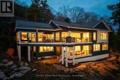 800 BIG ISLAND | Huntsville Ontario | Slide Image Twelve