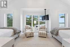 800 BIG ISLAND | Huntsville Ontario | Slide Image Thirty-two