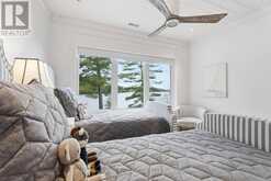 800 BIG ISLAND | Huntsville Ontario | Slide Image Thirty-seven