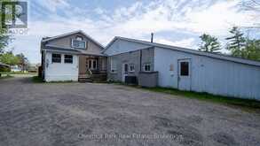 571 MUSKOKA ROAD N | Gravenhurst Ontario | Slide Image Ten