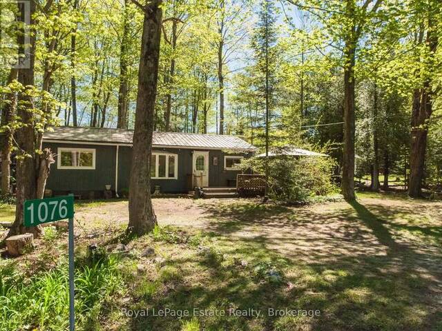 1076 FRENCH BAY ROAD Sauble Beach Ontario, N0H 2G0 - 4 Bedrooms Waterfront Home For sale