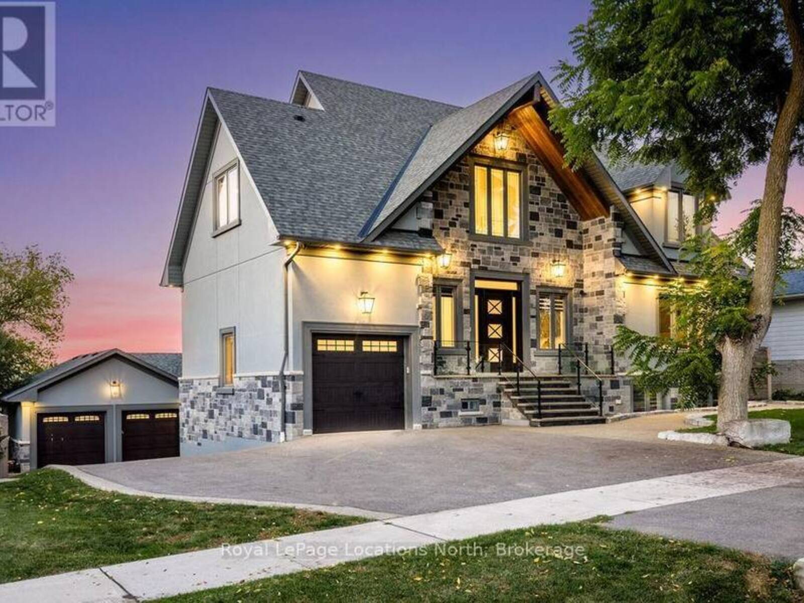 22 EAST JOHN STREET, Cookstown, Ontario L0L 1L0