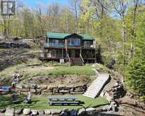 1027 SELECT TRAIL | Haliburton Ontario | Slide Image Two