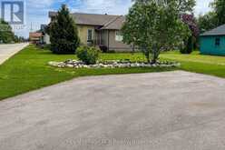 563 7TH AVENUE | Hanover Ontario | Slide Image Eight
