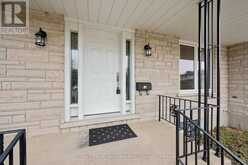 18 CARMINE PLACE | Guelph Ontario | Slide Image Five