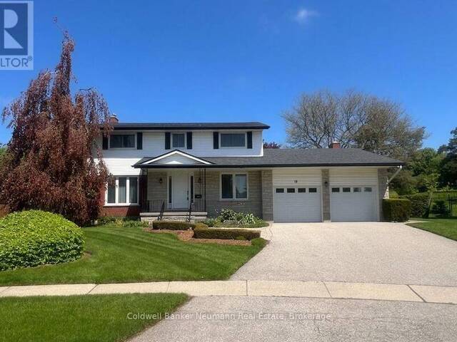 18 CARMINE PLACE Guelph Ontario, N1E 3V1 - 5 Bedrooms Home For Sale