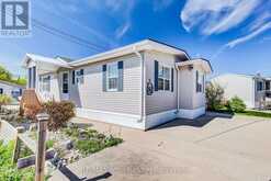 11 HEMLOCK CRESCENT | Puslinch Ontario | Slide Image Thirty